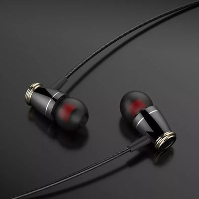 Super Bass In-Ear Kopfhörer Ohrhörer M6 Headset Earphone Headphone + Hardcase