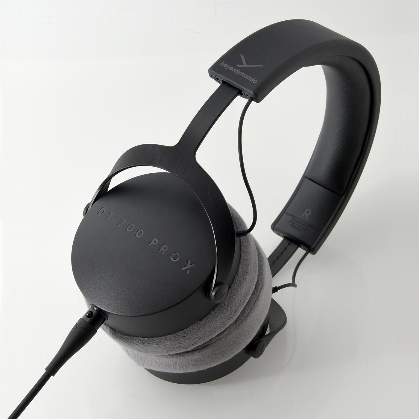 beyerdynamic DT700x Pro Geschlossener Over-Ear-Studiokopfhörer, High End