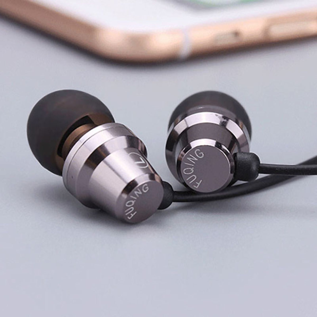 Gunmetal-schwarzes MX1 Metall In-Ear-Headset